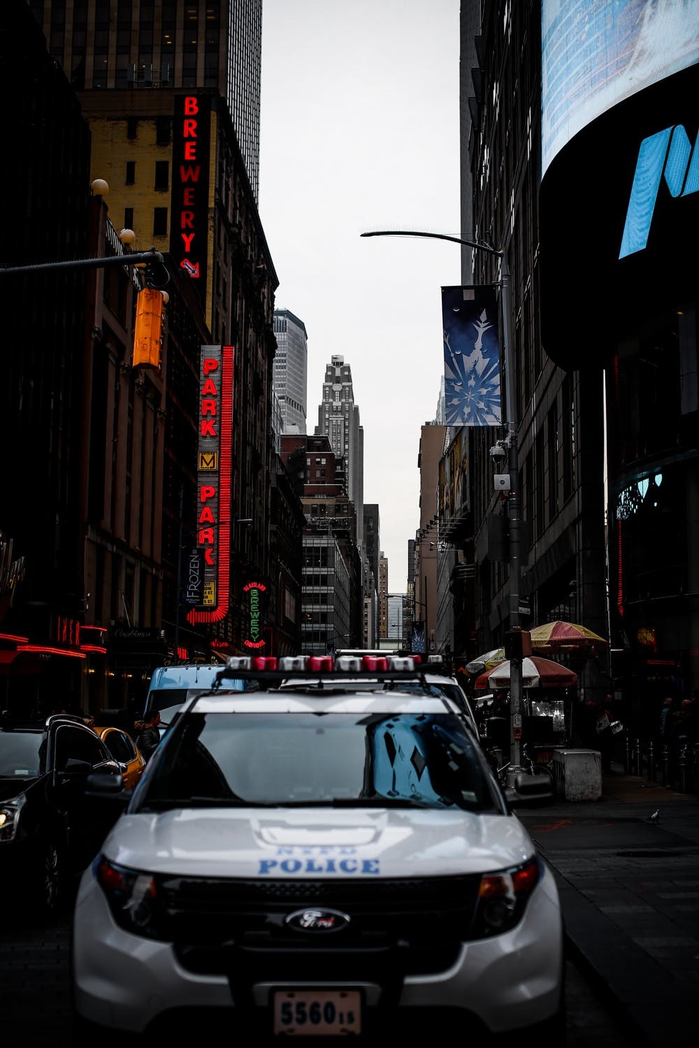 an officer conducting a dwi traffic stop